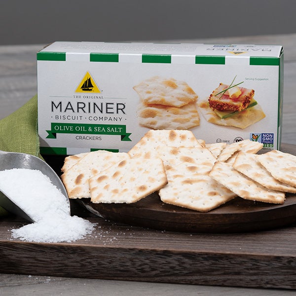 Olive Oil & Sea Salt Water Crackers by Mariner - 4 oz. -                                             