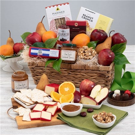 Mother&#39;s Day Fruit &amp; Snack Gift Box