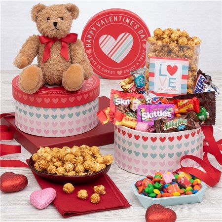 Valentine&#39;s Day Chocolate And Teddy Bear Gift Box